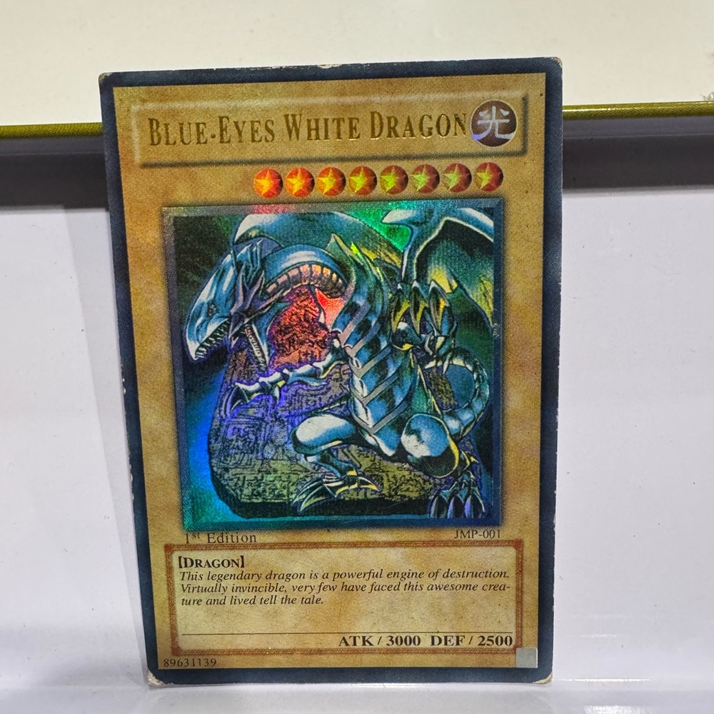 SDK-001 Blue-Eyes White Dragon Yu-Gi -Oh!